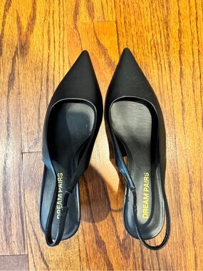 Dream Pairs Black Pointed Slingback Mules